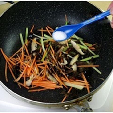 Cách làm chả giò chay chiên giòn