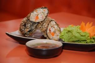 Chả giò cua ocani trộn gà