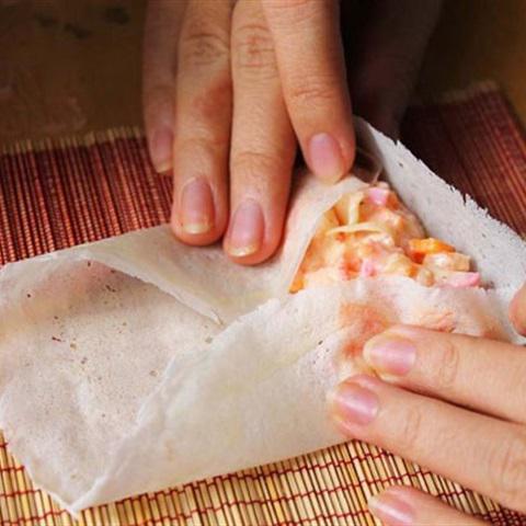 Cách làm chả giò hải sản