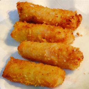 Cách làm chả giò nhân trái cây