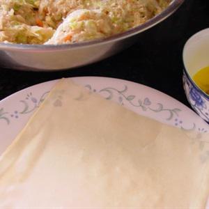 Cách làm chả giò thịt băm rau củ