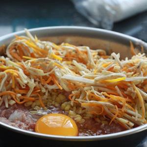 Cách làm chả giò tôm thịt bằm