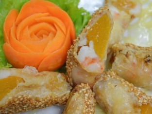 Chả giò tôm xoài ngon lạ