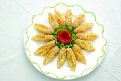 Chả giò trái thơm, tôm