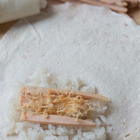 Cách làm chả giò xôi nếp