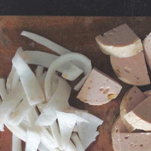 Cách làm chả lụa kho dừa