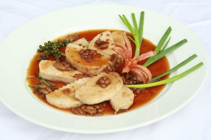 Chả lụa kho tương