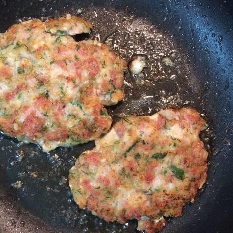 Cách làm chả mực chiên giòn