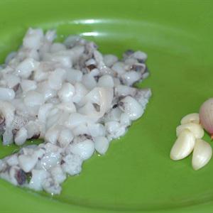 Cách làm chả mực thì là