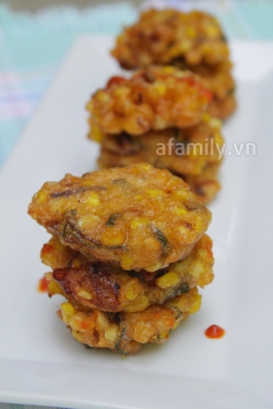 Chả ngô giòn rụm đổi món cho bữa tối