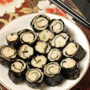 Cách làm chả tôm cuộn rong biển