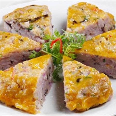 Cách làm chả trứng khoai môn