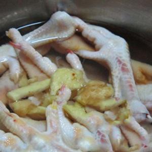 Cách làm chân gà muối chua