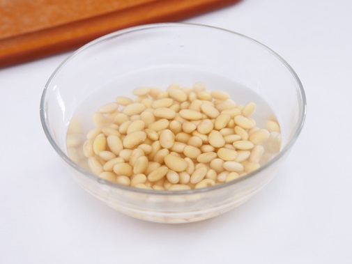 Chân gà nướng muối ớt thơm lừng, giòn cay đậm vị