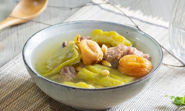 Chân gà nướng muối ớt thơm lừng, giòn cay đậm vị