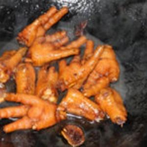 Cách làm chân gà om Coca cola