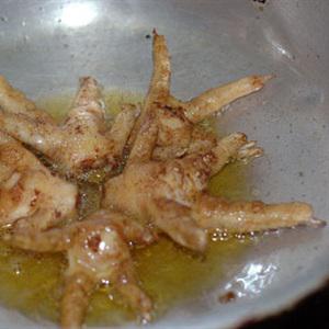 Cách làm chân gà om ngũ vị