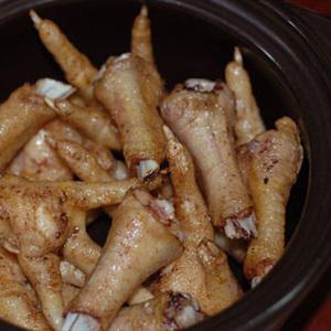 Cách làm chân gà om ngũ vị