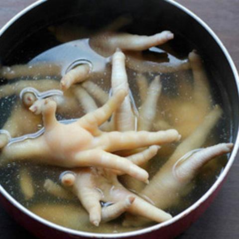 Cách làm chân gà rim tàu xì