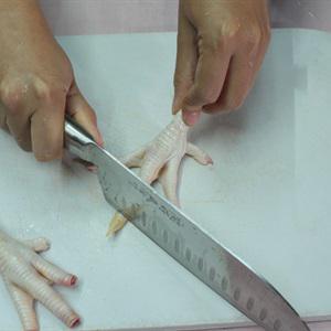 Cách làm chân gà xào cay