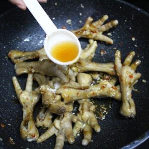 Cách làm chân gà xào cay