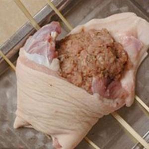 Cách làm chân giò bó luộc
