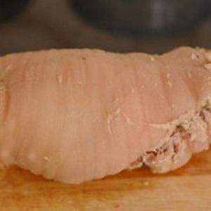 Cách làm chân giò bó luộc