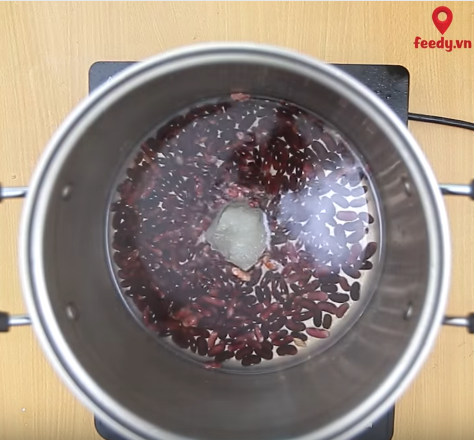 Chân giò hầm bí đỏ ngon ngọt, bổ dưỡng cho bà bầu nhiều sữa