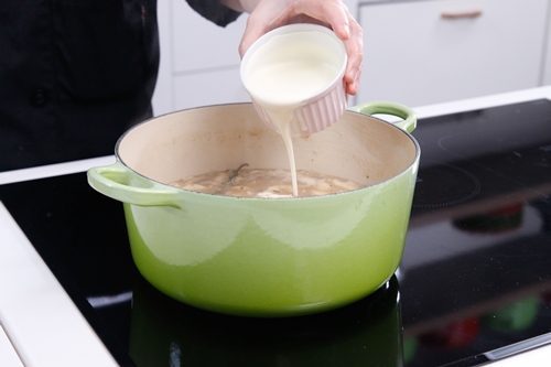 Chân giò hầm hạt dẻ cực ngon, cực bổ dưỡng