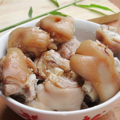 Cách làm chân giò hầm ngũ vị