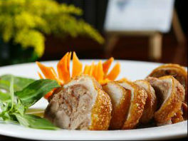 Chân giò heo chiên nước mắm