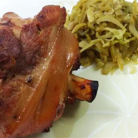 Cách làm chân giò quay kiểu Đức