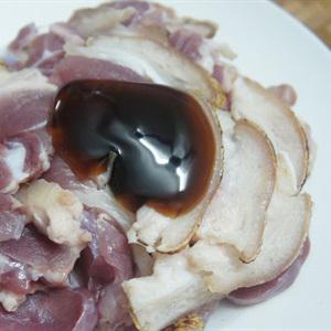 Cách làm chân giò xào lăn