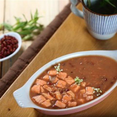 Cách làm cháo cá hồi đậu đỏ cho bé