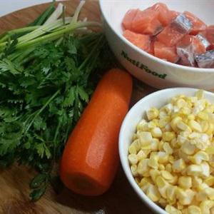 Cách làm cháo cá hồi màu sắc