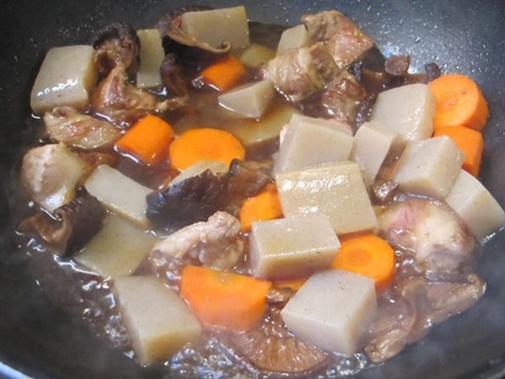 Cháo cua rau ngót đậu đỏ ngon ngọt, bổ dưỡng cho bé yêu