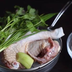 Cách làm cháo gà nóng bỏng lưỡi