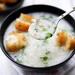 Cách làm cháo gà nóng bỏng lưỡi