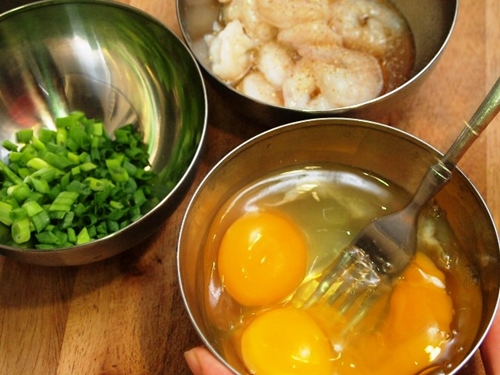 Cháo gà Quảng Đông  thơm ngon, đơn giản và bổ dưỡng