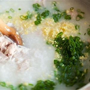 Cách làm cháo gà xé