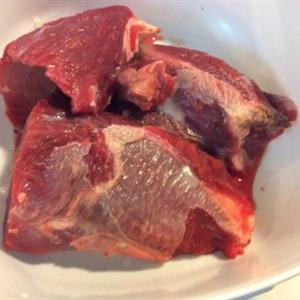 Cách làm cháo hạt sen bắp bò