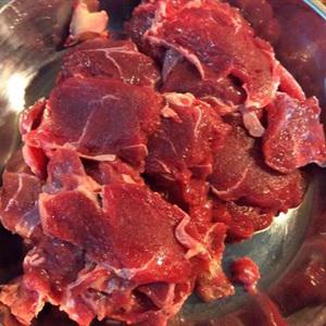 Cách làm cháo hạt sen bắp bò