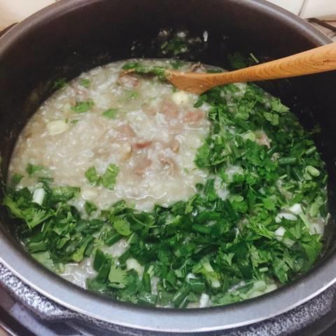 Cách làm cháo hạt sen bắp bò