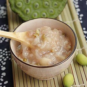 Cách làm cháo hạt sen đậu xanh
