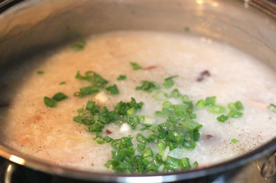 Cháo khô mực cho ngày mát