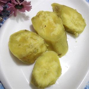 Cách làm cháo khoai lang thịt gà cho bé