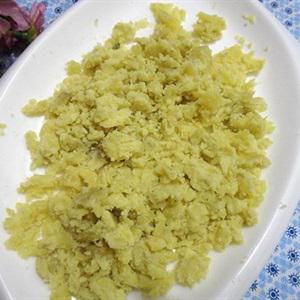 Cách làm cháo khoai lang thịt gà cho bé