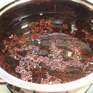 Cách làm cháo nghêu gạo lứt