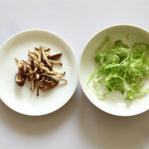 Cách làm cháo thịt gà bằng nồi cơm điện