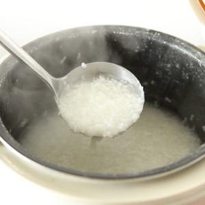 Cách làm cháo thịt gà bằng nồi cơm điện